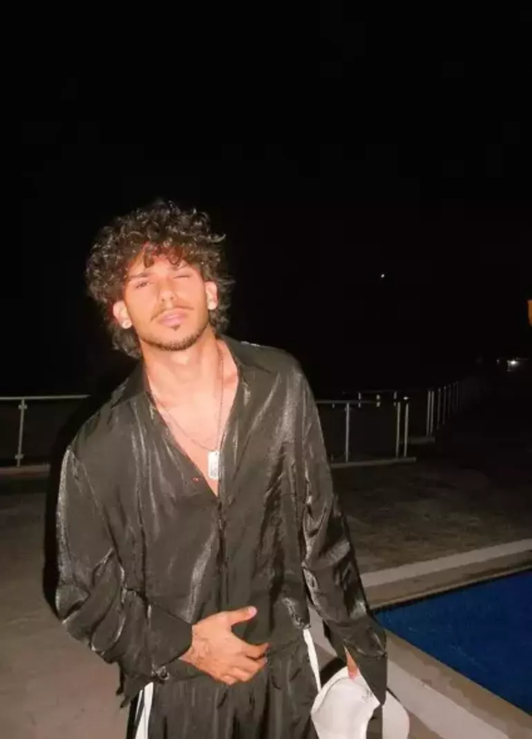 Tarık Mengüç oğlu Baran’ı coşkuyla askere uğurladı